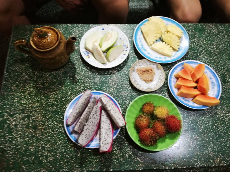 fruits in cu chi vietnam