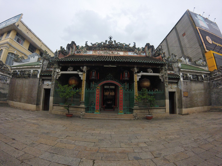 one of the pagodas to visit in ho chi minh