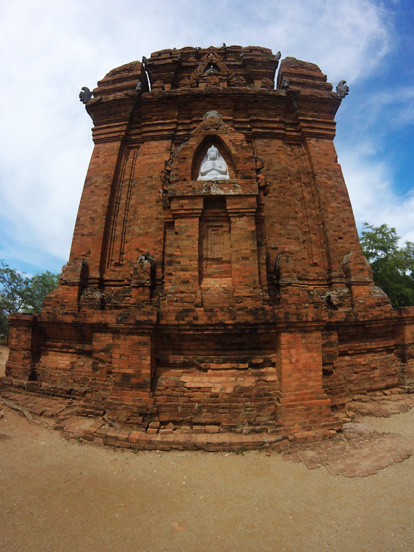 one of the amazing tower really old in po klong garai