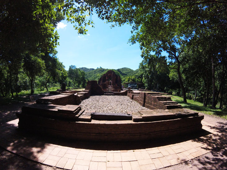 my son temple ruins in vietnam