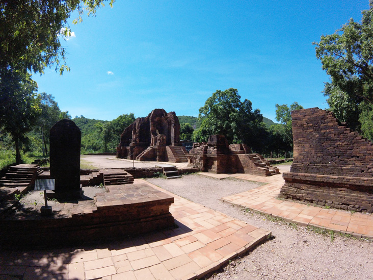 the temple of my son in vietnam