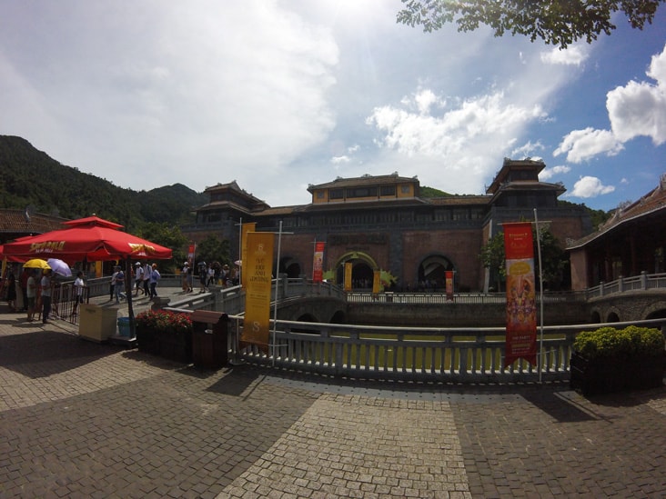 gate to sun world in ba na hills vietnam