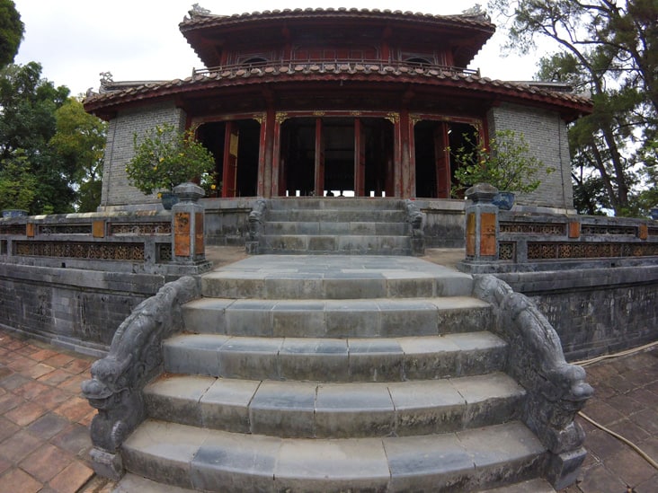 building for recreational activities in Minh Mang tomb