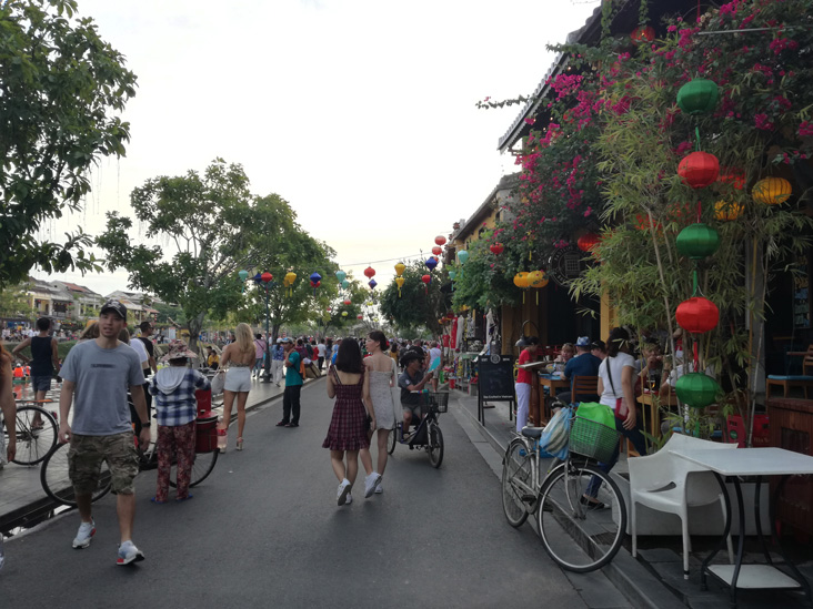 people wlaking around old town in hoi an