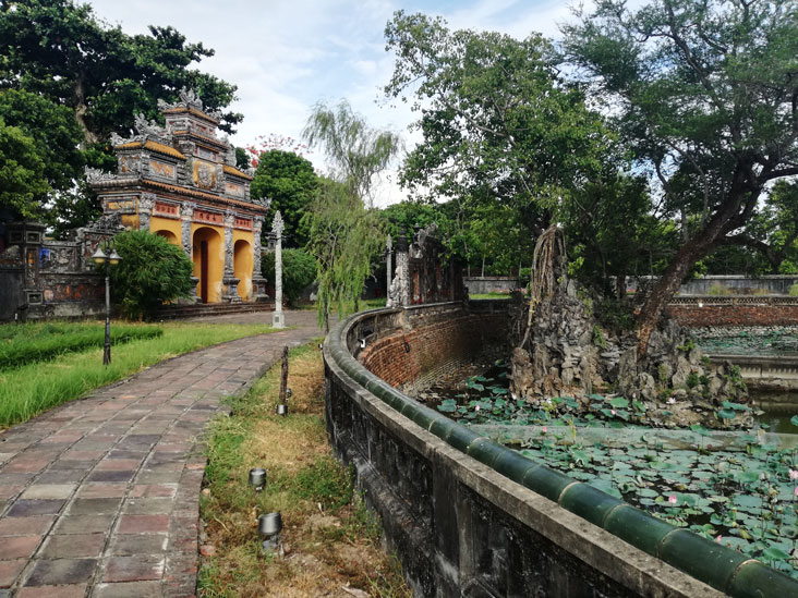 particular architecture in hue inside of the imperial city