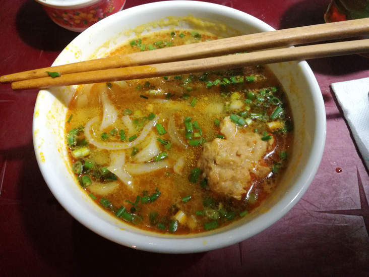 crab soup in a traditional restaurant in hue