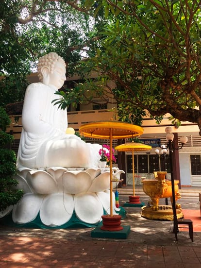 Buddha statue in da nang pagoda